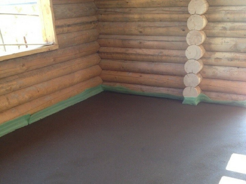 <span style="font-weight: bold;">Полусухая стяжка в деревянном доме&nbsp;</span>
